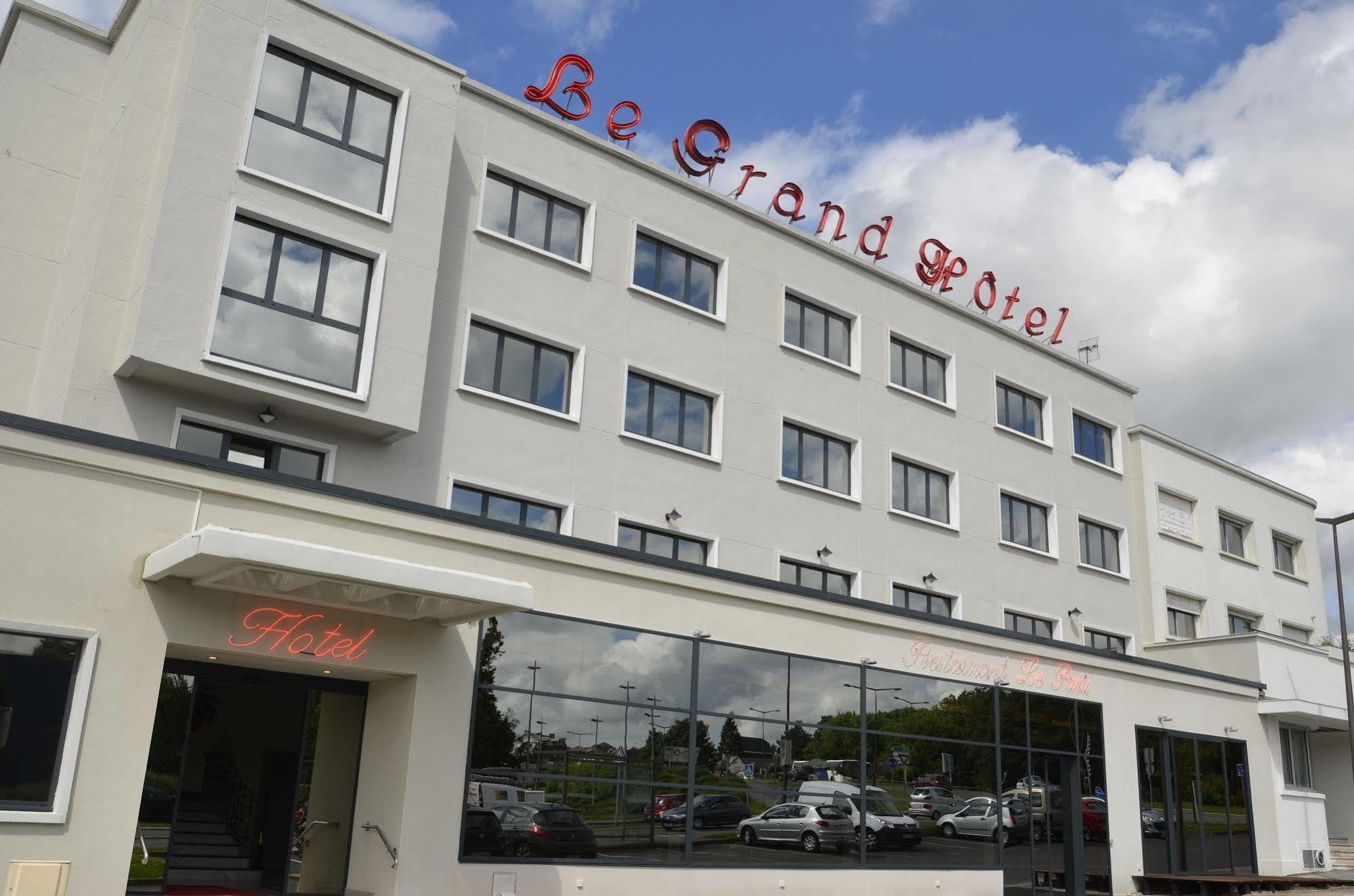 Le Grand Hotel Maubeuge Esterno foto